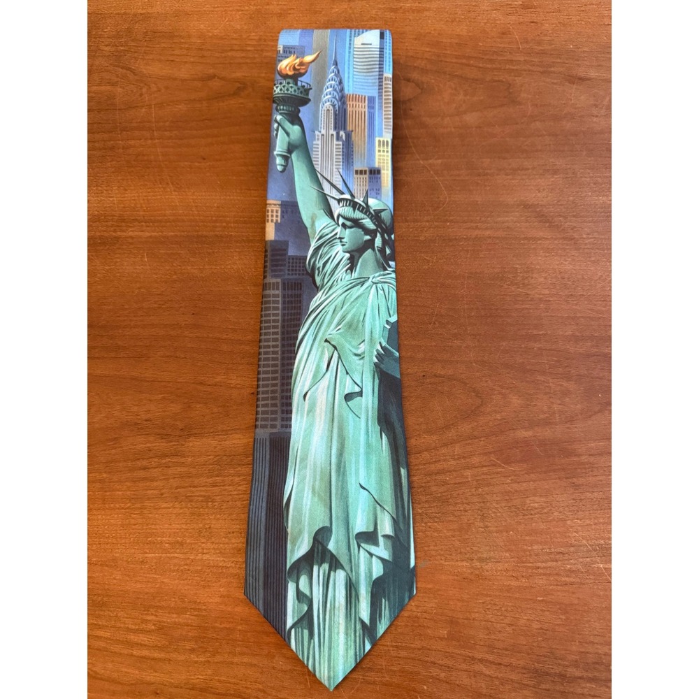 Statue of Liberty NYC Skyline Ralph Marlin Vintage 1995 Men's Silk Novelty Tie